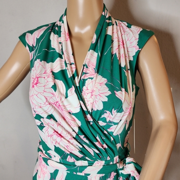NWT Eliza J. Green/Pink floral stretch faux wrap dress.  Women's size 2. - Picture 2 of 16